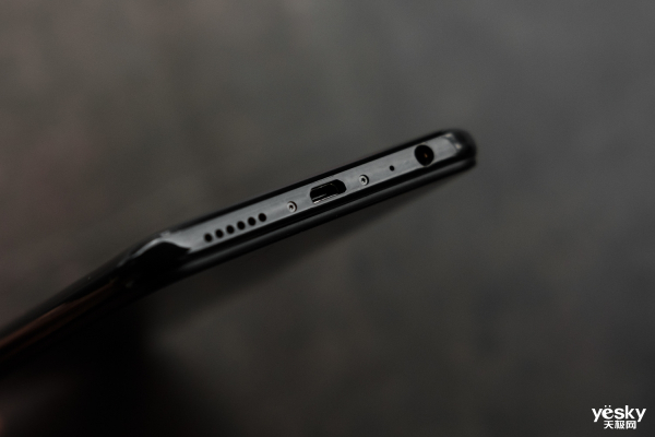 5000mAh电池+骁龙710 极具性价比的vivo Z5x首发评测