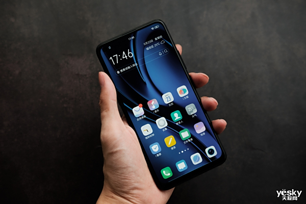 5000mAh电池+骁龙710 极具性价比的vivo Z5x首发评测