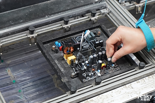 鑫谷工厂开放日探秘:高品质电源是如何生产的