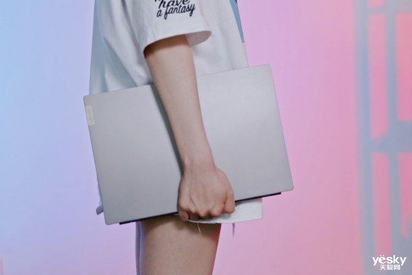 联想S550锐龙版全面评测:颜值性能全都不将就