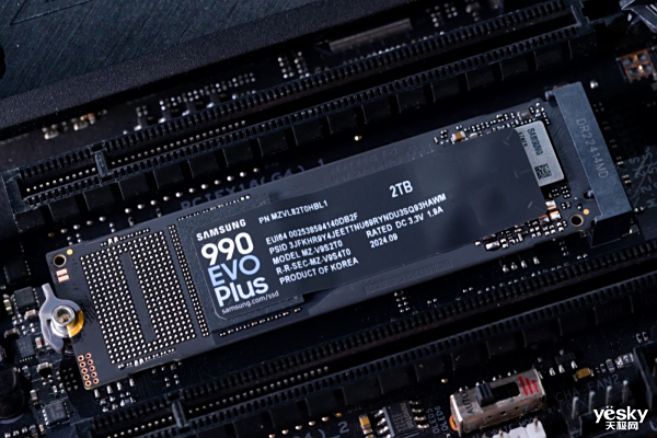 三星990 EVO Plus评测:性能功耗完美平衡的性价比答案