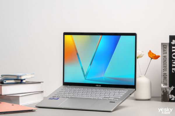 华硕无畏Pro14酷睿版2025评测:酷睿Ultra赋能AI,无畏家族又一力作