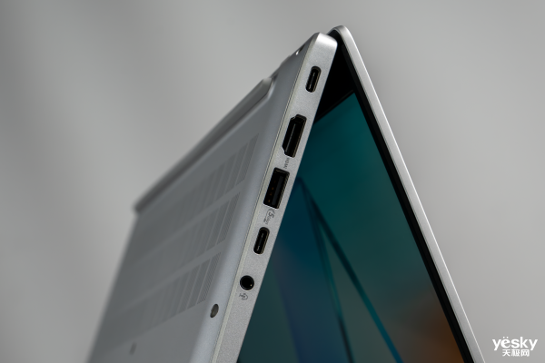 华硕无畏Pro14酷睿版2025评测:酷睿Ultra赋能AI,无畏家族又一力作