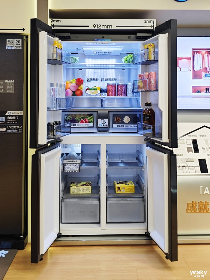 三星AI神 冰箱9系评测:内置摄像头+AI智控大屏,打造智能冰箱新体验