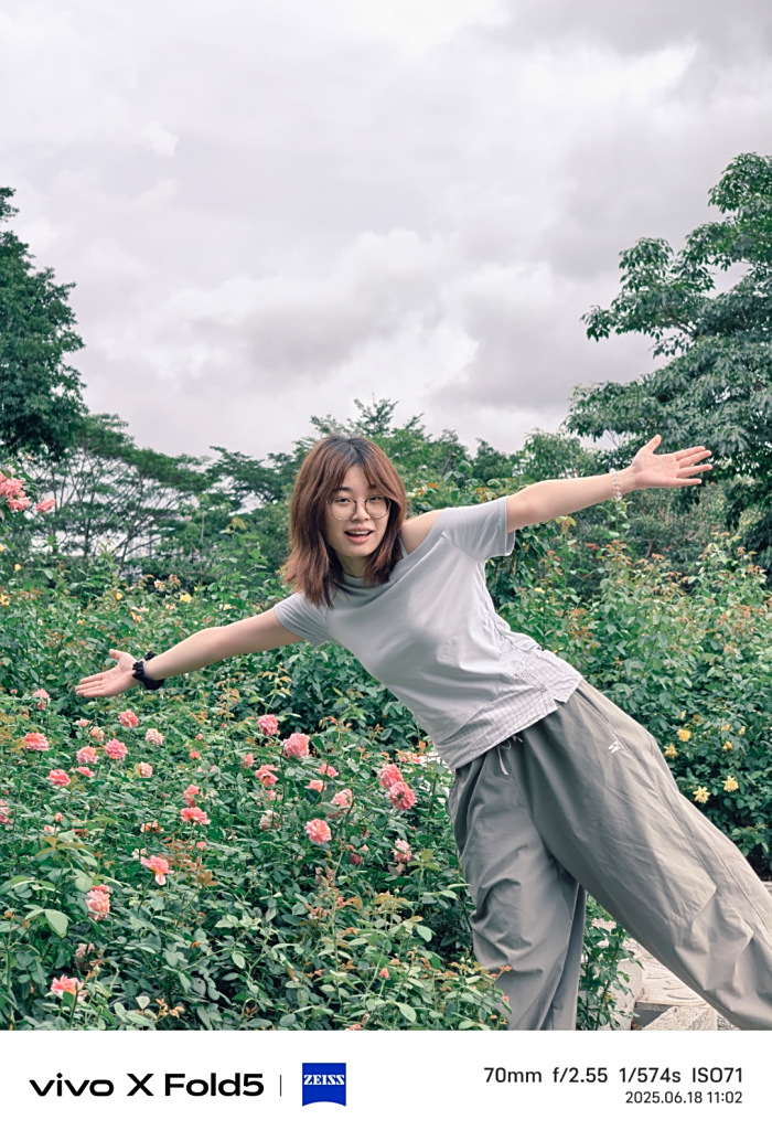 全球最轻大折叠vivo X Fold5评测:iPhone生态就是V的生态