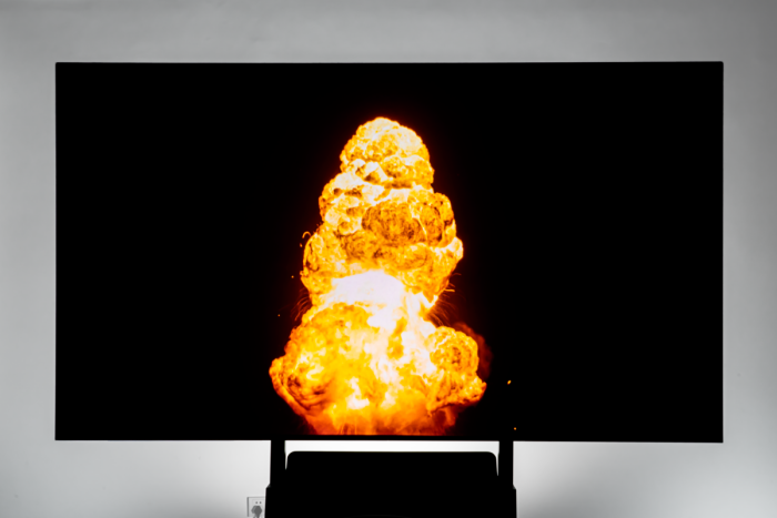 海信激光电视探索X1 Ultra测评:1k尼特全屏亮度+9.1.4声道家庭影院天花板