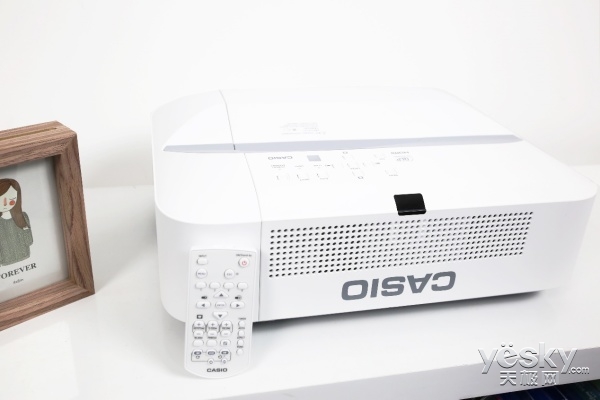 全能教学帮手 卡西欧超短焦投影 XJ-UC350WN评测