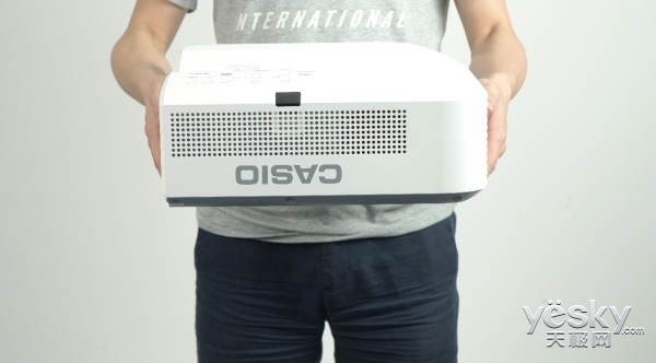 全能教学帮手 卡西欧超短焦投影 XJ-UC350WN评测