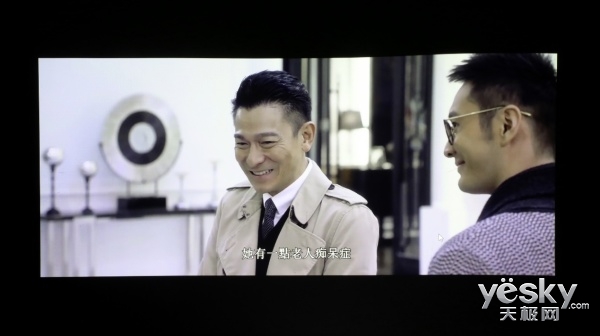 全能教学帮手 卡西欧超短焦投影 XJ-UC350WN评测