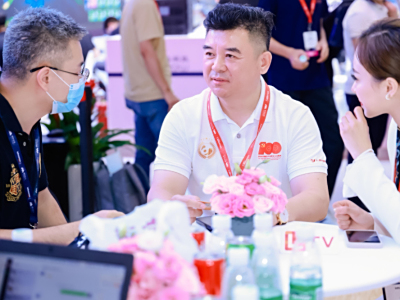 ���ǵ¼���ִ���ܲ�Ԭ������������Micro LED��׼  ��ʵ��100%����