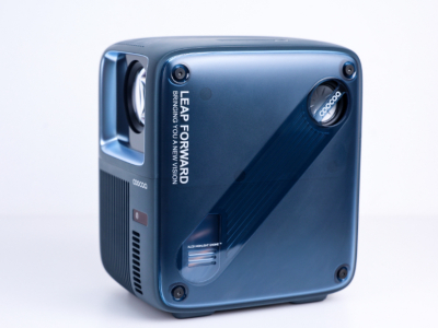 ǧԪ������ͶӰ�콢 �ῪP9��������ͶӰ����������