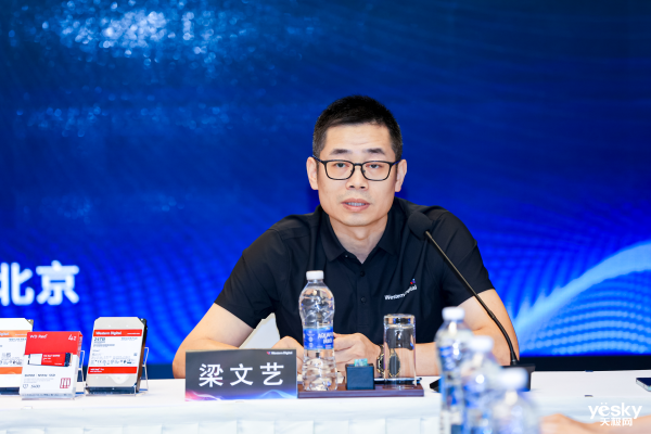 ���ռ�&��������ǿǿ���� �º���ģʽ����NAS��ҵ������