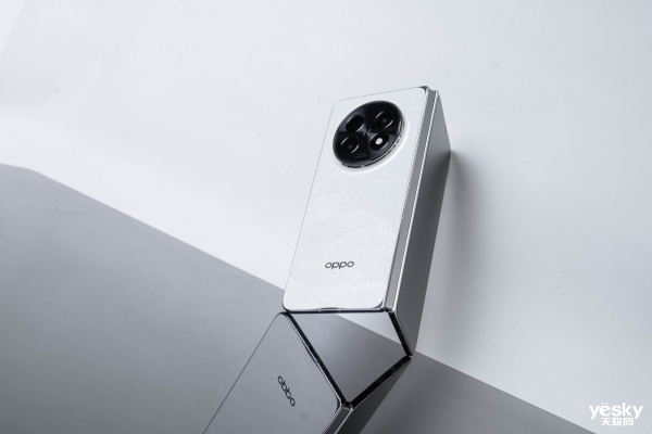 ���ҿɿ���OPPO Find N5�����۵��콢����8����ʱ��