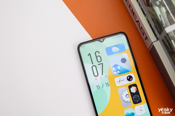 vivo Y76s��ҹ�����飺ǧԪ���䣬������ĵ�������