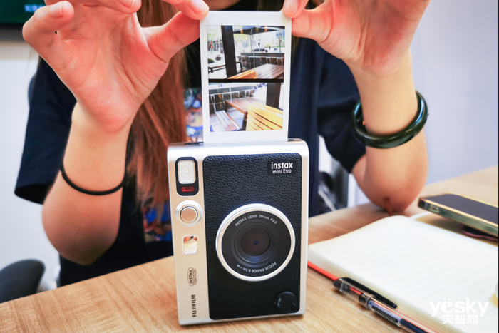 ѧ·ɣøʿinstax mini Evo¼ʱ