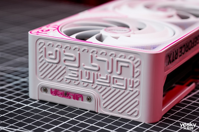 ����2Kͨ�� �ֿ�4K���� iGame GeForce RTX 5070 Ti Ultra W OC����