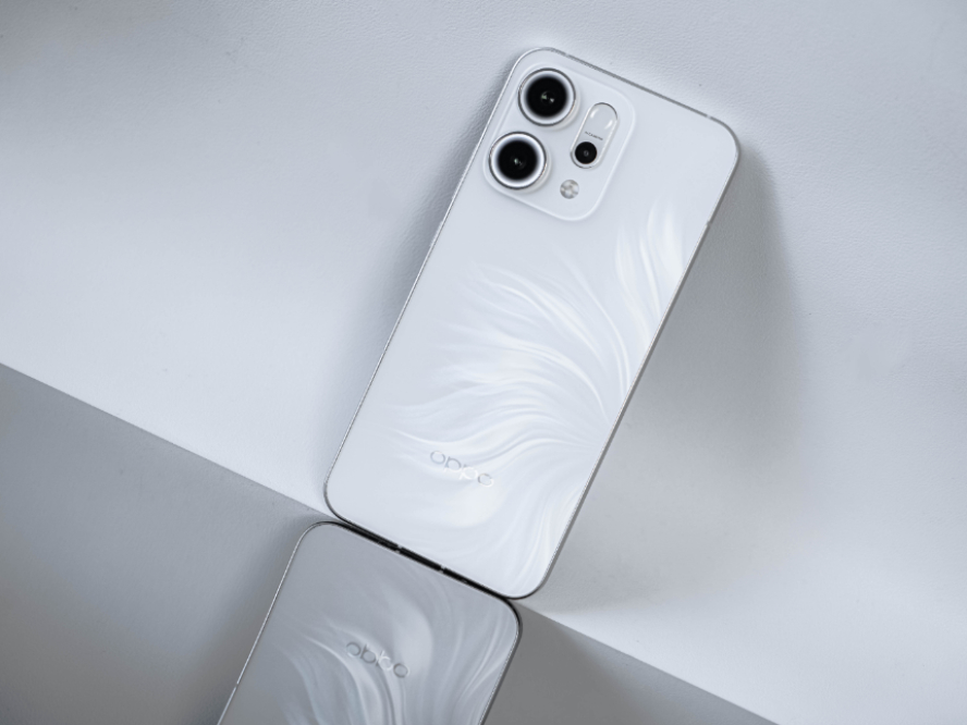超美小OPhone新体验：OPPO Reno14满足你对小屏手机的所有期待